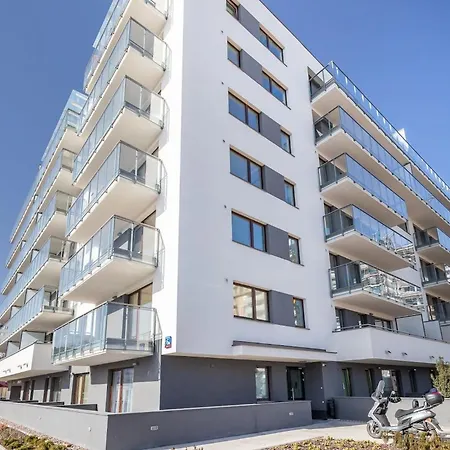 Modern Burakowska By Renters *